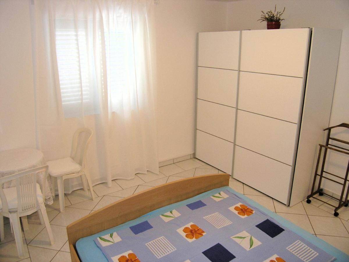 Apartments Murgic クルク エクステリア 写真