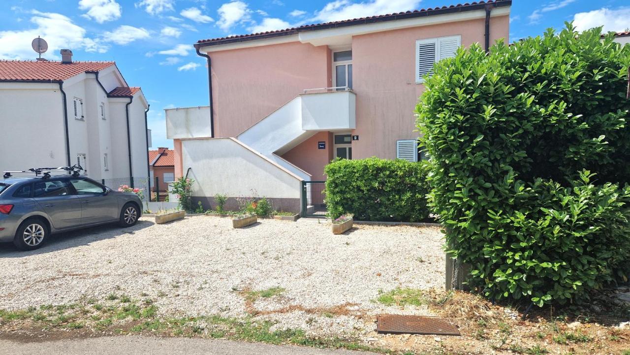 Apartments Murgic クルク エクステリア 写真