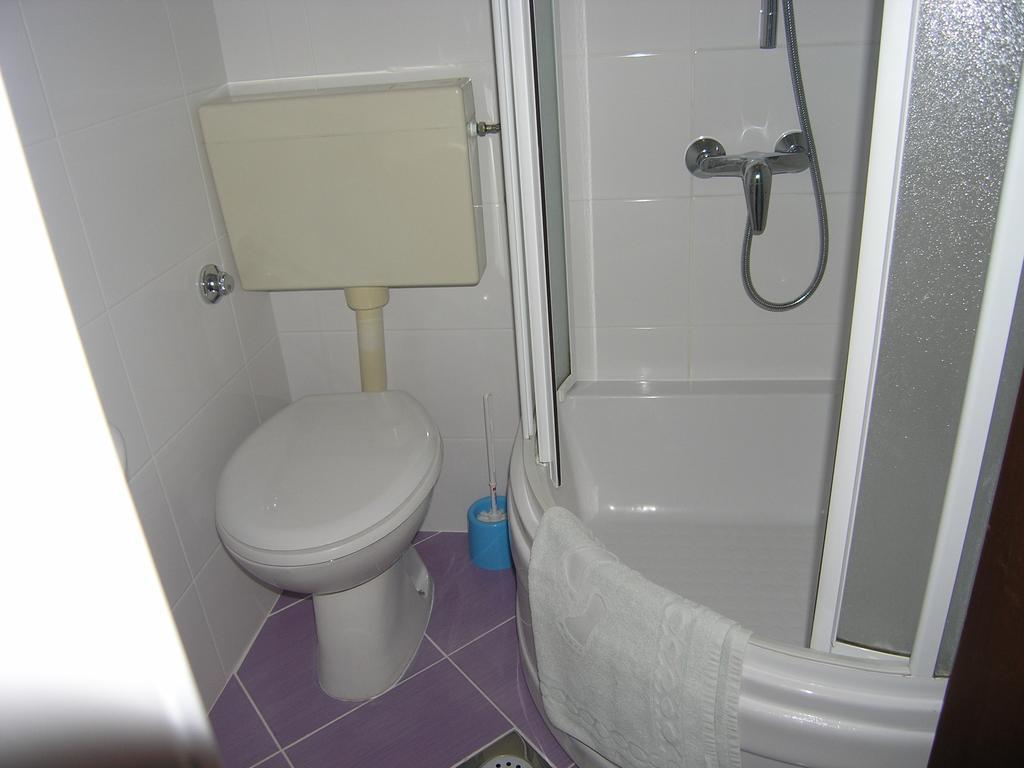 Apartments Murgic クルク エクステリア 写真
